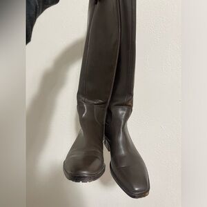Tall Brown Leather Riding Boots